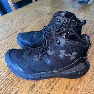 Under armour mid Valsetz boots 10.5